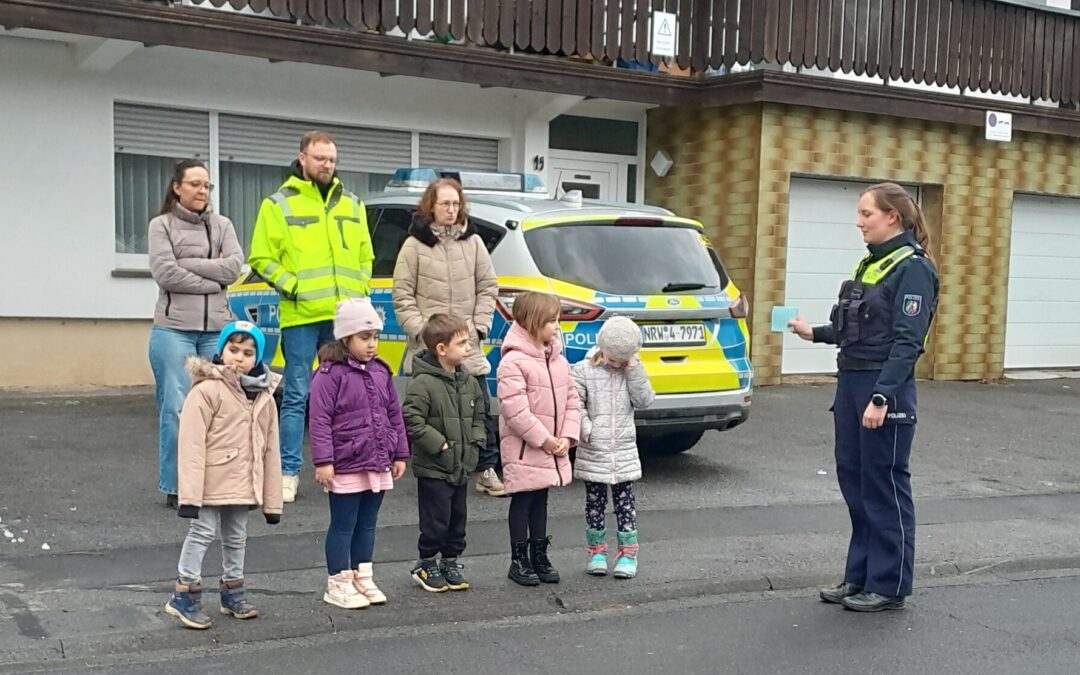 Verkehrserziehung mit der Polizei – Wir werden fit für den Schulweg
